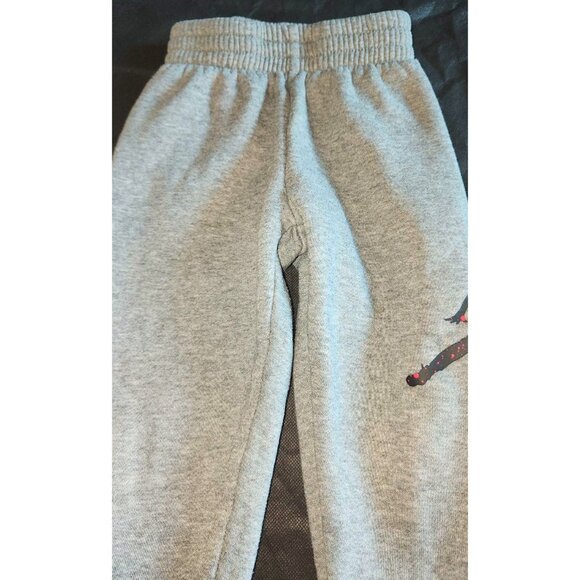 Jordan Kids Grey Sweatpants With Iconic Jumpman Logo Size 4T - Picture 5 of 8